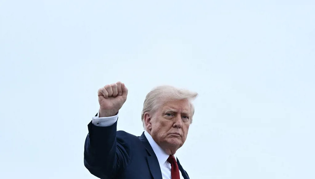 "مفاوض صارم"... سياسات ترامب الجمركية تمثل اختباراً لصورته كصانع للصفقات