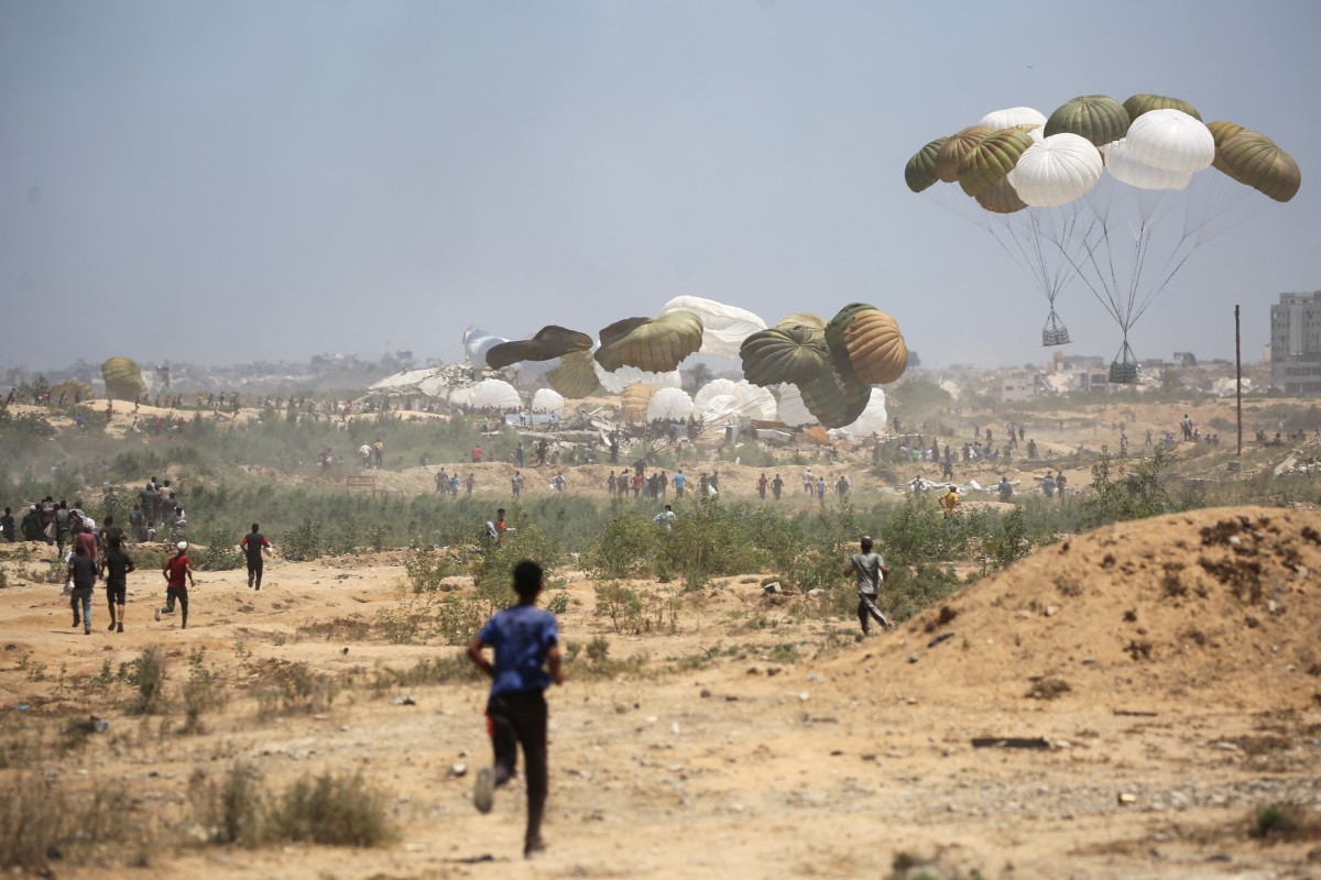 مساعدات إلى غزة (أ ف ب).