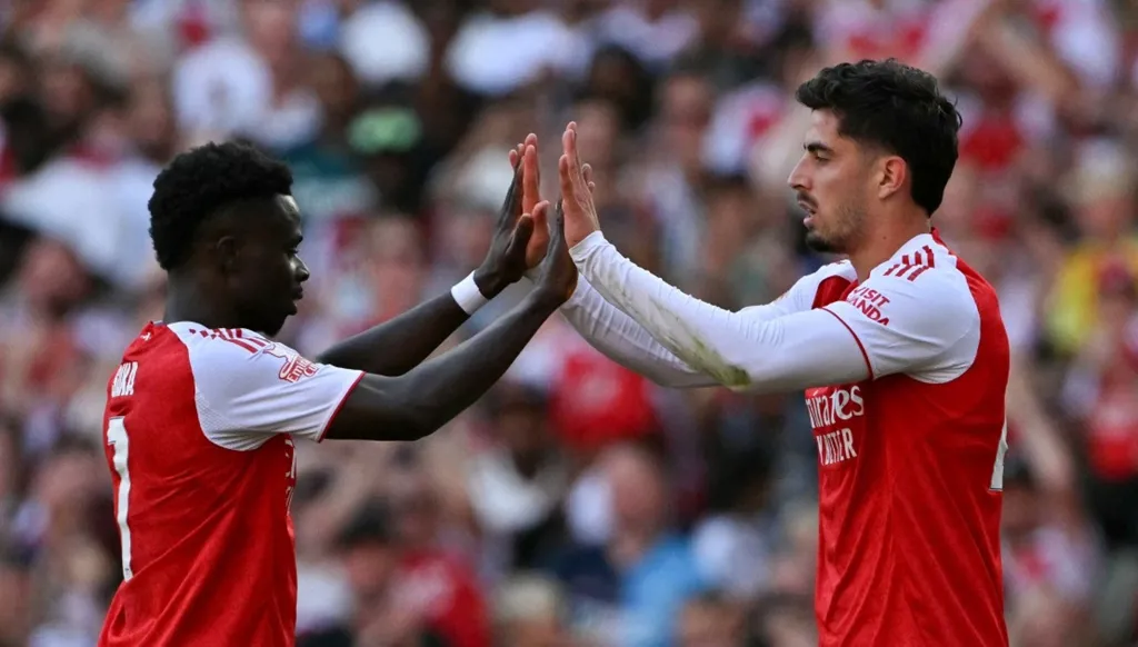 5 لحظات خالدة في صراع أرسنال ومانشستر يونايتد