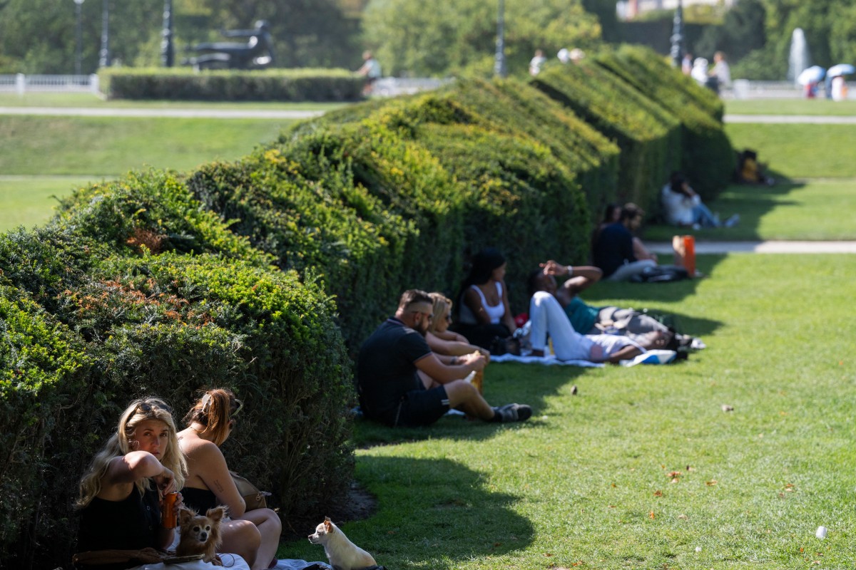 صيف حار في فرنسا. (أ ف ب)