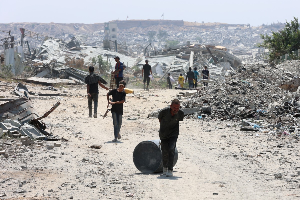 فلسطينيون في غزة. (أ ف ب)