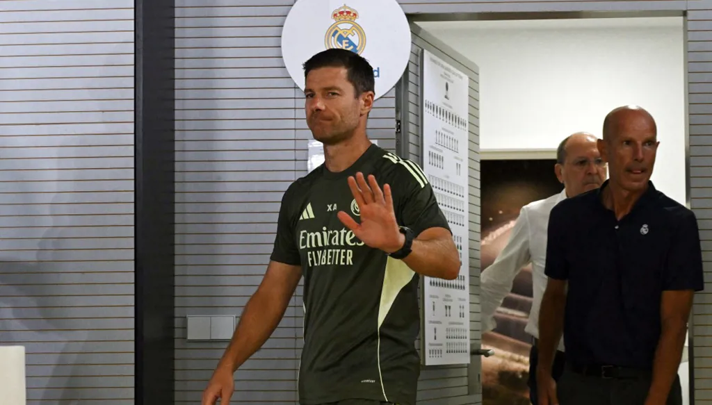 ألونسو يحصل على الحلّ المثالي لديفيد ألابا في ريال مدريد