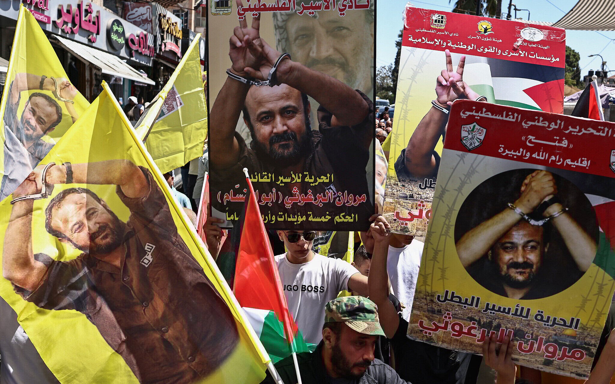 يعيش البرغوثي ظروفاً إنسانية بالغة القسوة في زنزانته الانفرادية. (أ ف ب)