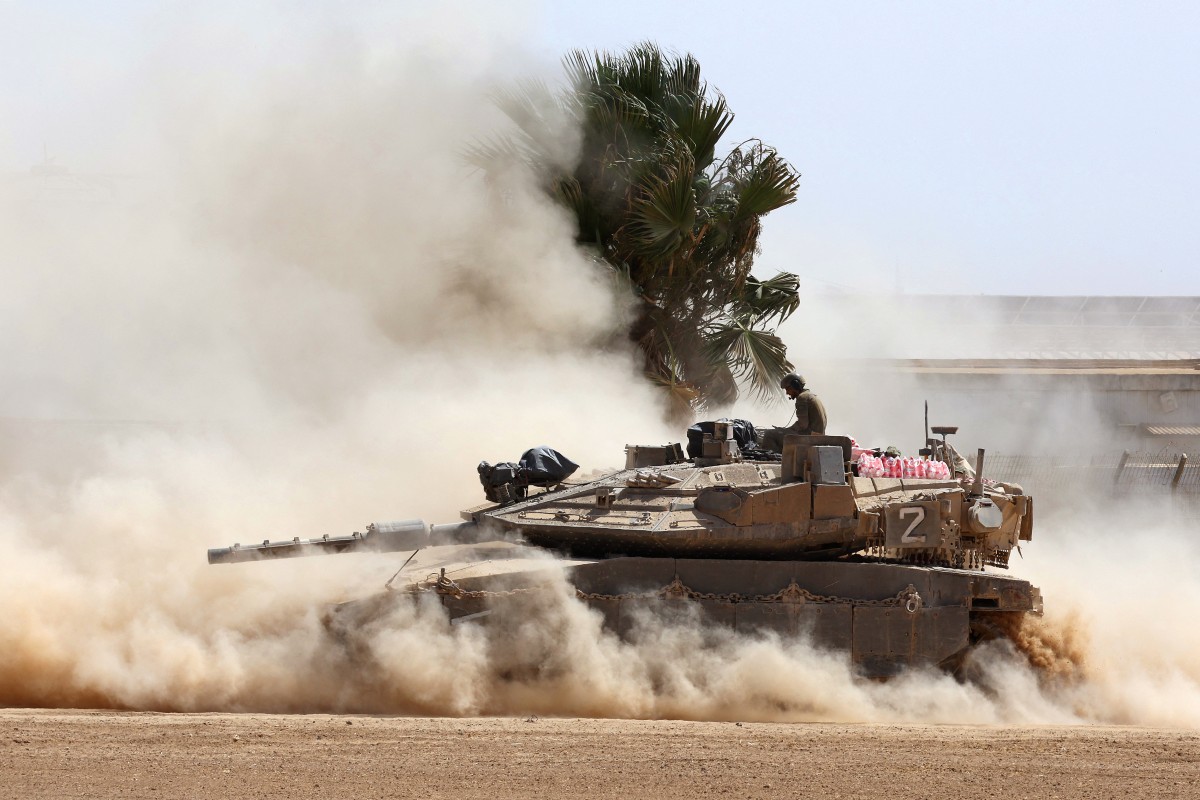 القوات الإسرائيلية المنتشرة في المنطقة الحدودية للأراضي الفلسطينية (أ ف ب)