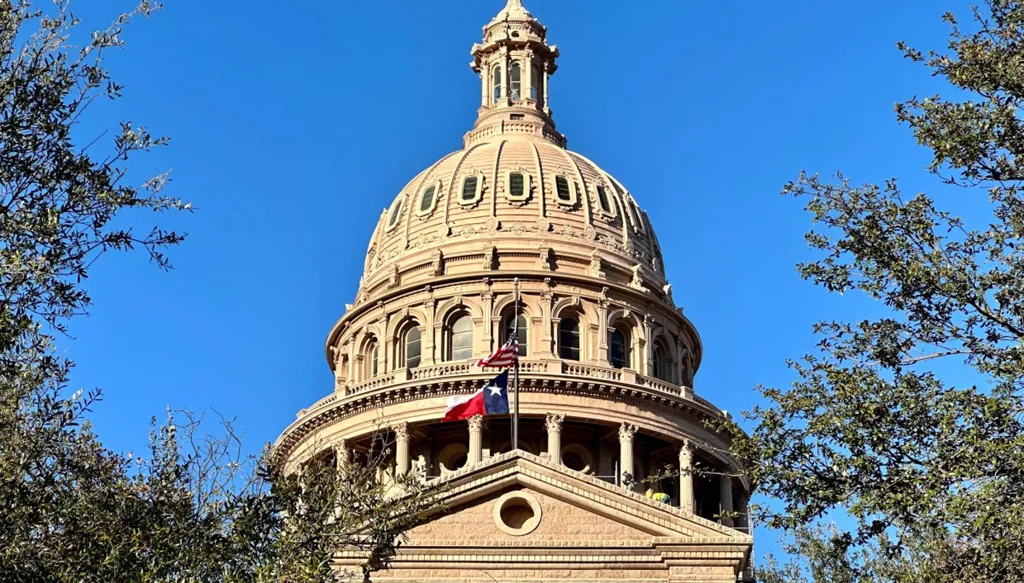 بطلب من ترامب... ولاية تكساس تقر خارطة جديدة لدوائرها الانتخابية