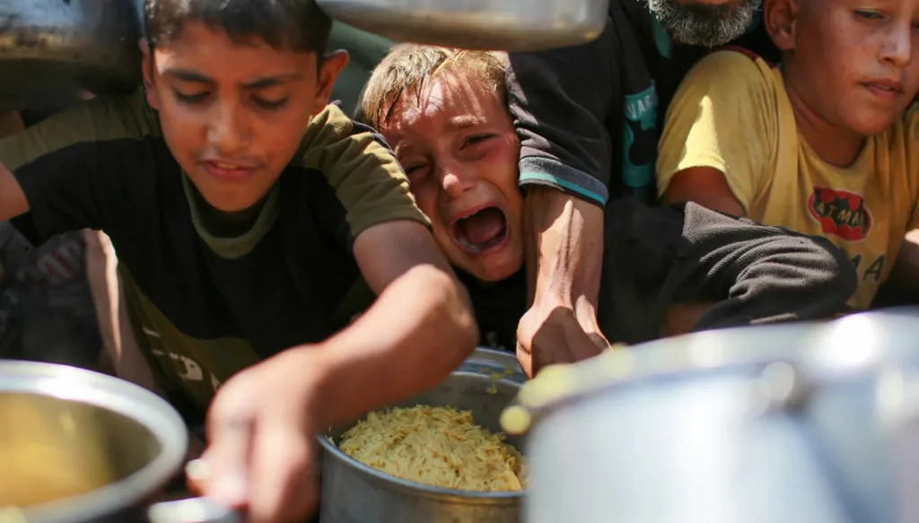 أطفال لا يمكن التعرف عليهم في غزة... و"اختفاء قسري" للمساعدات!