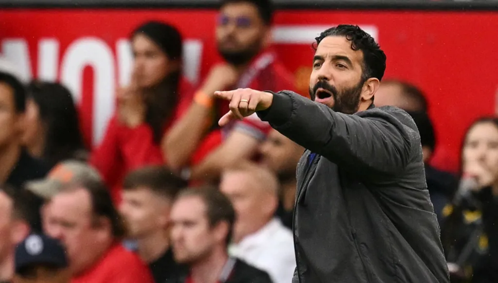 دي ليخت يدعم أموريم رغبة البداية الكارثية