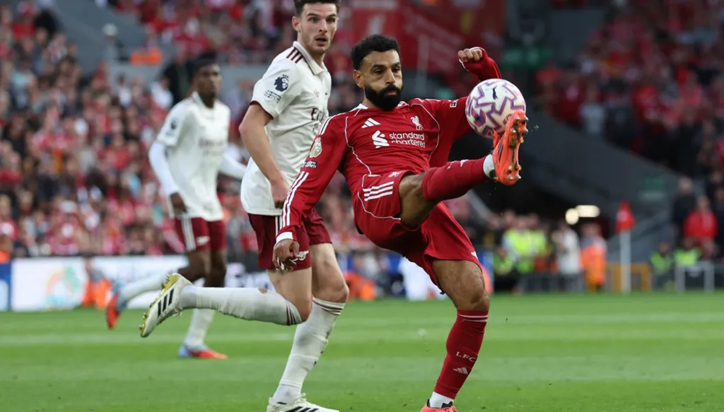 "قلة الاحترام" تدفع محمد صلاح للرد على جمهور ليفربول