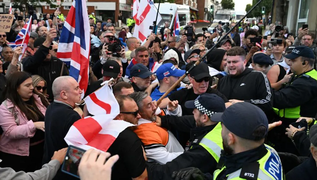 في بريطانيا... توقيف أكثر من 400 شخص خلال تظاهرة دعم لمجموعة "بالستاين أكشن"