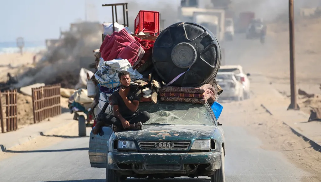 الجيش الإسرائيلي يُحدّد المناطق التي يمكن لسكان غزة التوجه إليها: "مصمّمون على حسم المعركة"