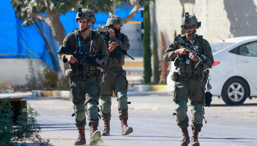 بالفيديو - جريحان في هجوم بسكين نفذه فلسطيني قرب القدس