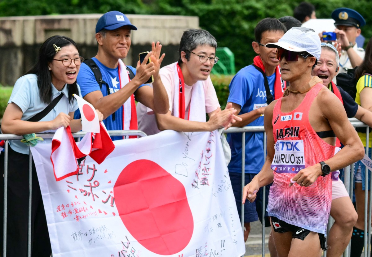 الجمهور الياباني حاضر في مختلف المسابقات. (أ ف ب)