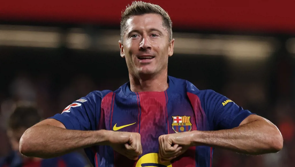 ماذا قدّم ليفاندوفسكي في 150 مباراة مع برشلونة؟
