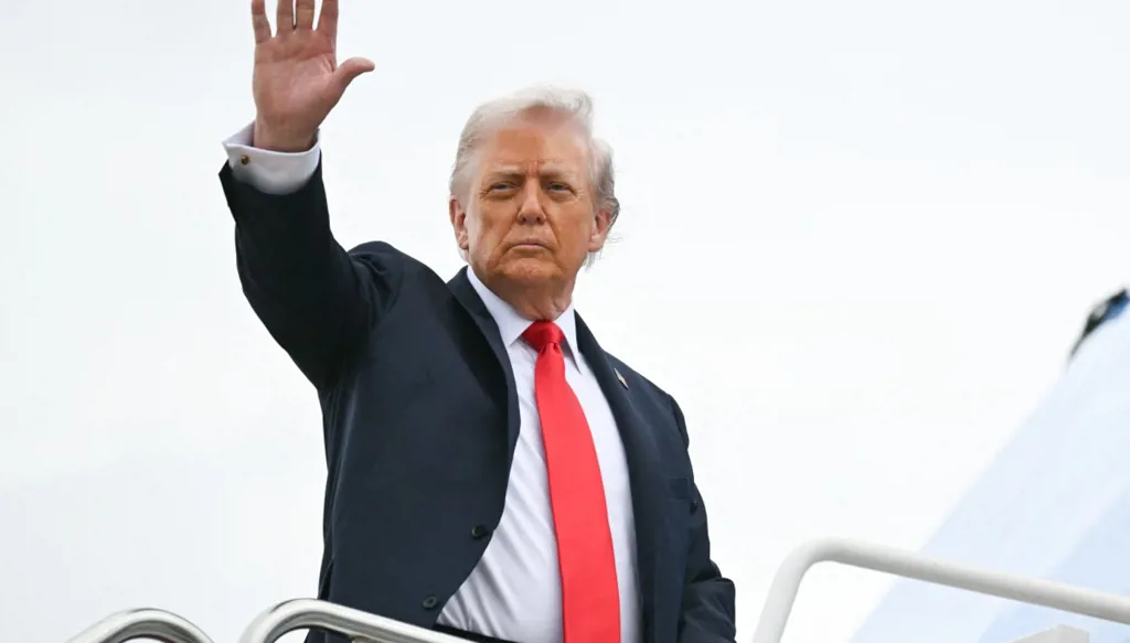 إيقاف برنامج جيمي كيميل الفكاهي... ترامب: بشرى عظيمة لأميركا