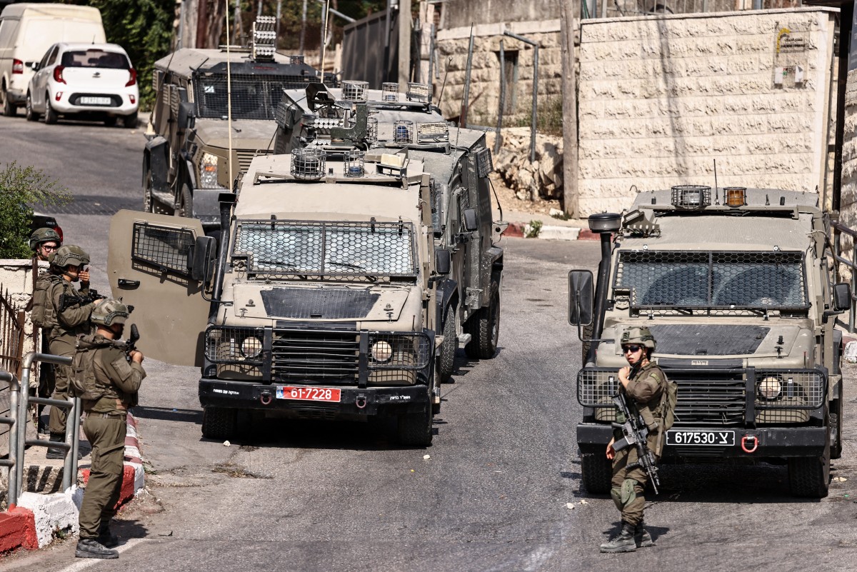 جنود إسرائيليون في الضفة. (أ ف ب)