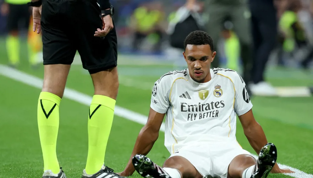 انتكاسة مبكرة لأرنولد مع الملكي... هل تتكرر لعنة الإصابات في مدريد؟