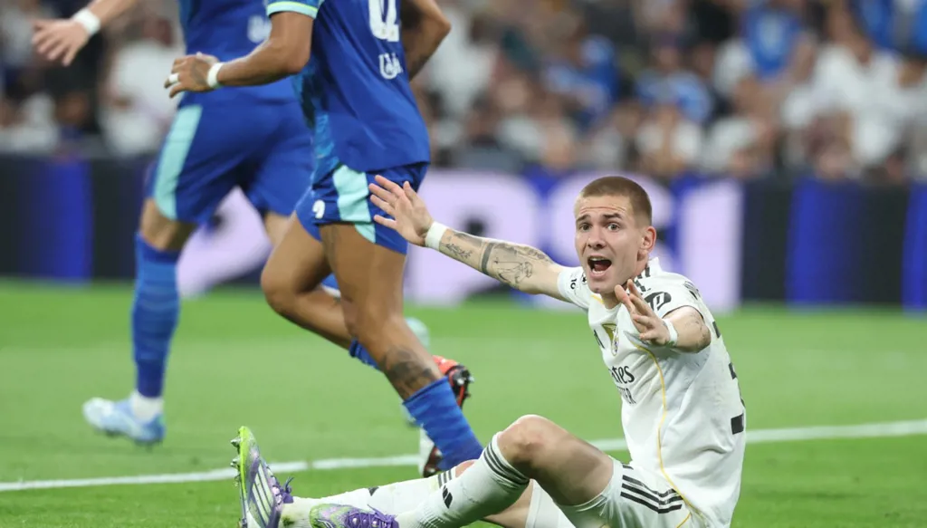 ماستانتونو يحطم رقماً قياسياً في دوري أبطال أوروبا