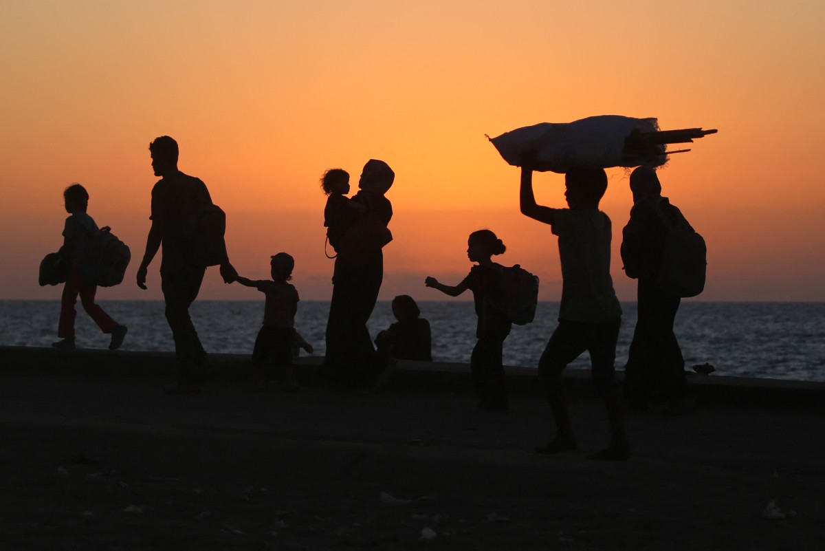 فلسطينيون في غزة. (أ ف ب)