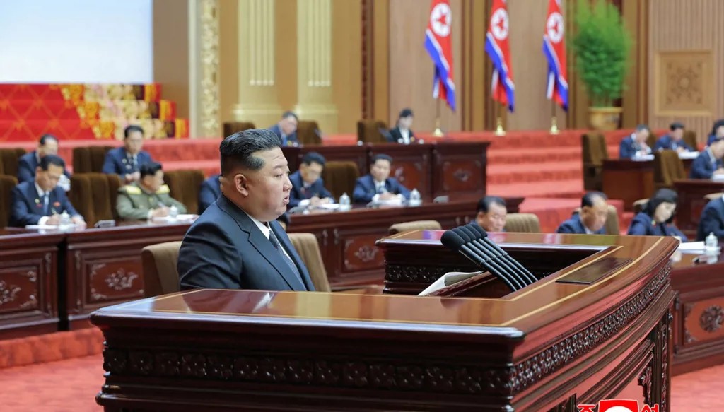 كيم جونغ أون: منفتحون للمحادثات مع واشنطن اذا تخلّت عن مطلبها بنزع السلاح النووي