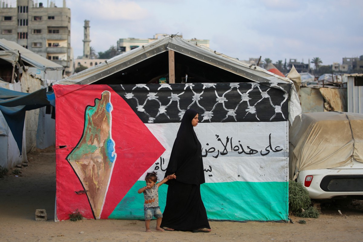 هناك تشديد على أن 