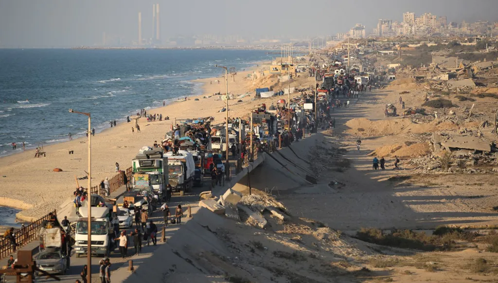 منذ منتصف الليل... مقتل 15 شخصاً في غارات إسرائيلية على قطاع غزة