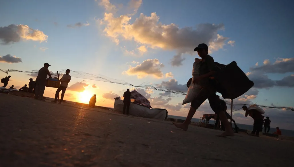 صباح "النهار" - إيران تسند الحزب عشية ذكرى نصرالله وترامب لن يعترض طريق نتنياهو... هلع في إسرائيل، ماذا تخفي الساعات المقبلة؟