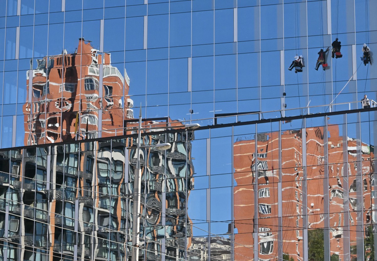 أبنية في كييف. (أ ف ب)