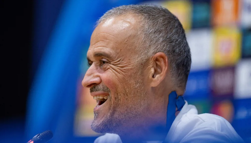 إنريكي يوجّه رسالة مبطنة وفليك يعترف بعلّة الفريق الأزلية