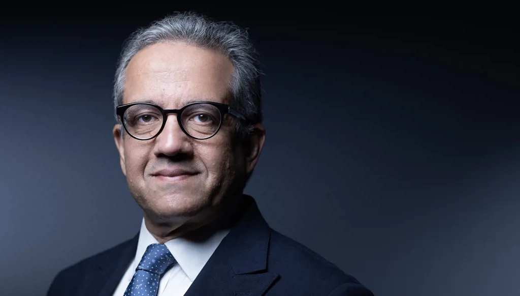 المصري خالد العناني المدير الجديد المتوقّع لليونسكو