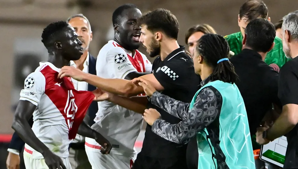 مانشستر سيتي يسقط في فخ التعادل القاتل أمام موناكو