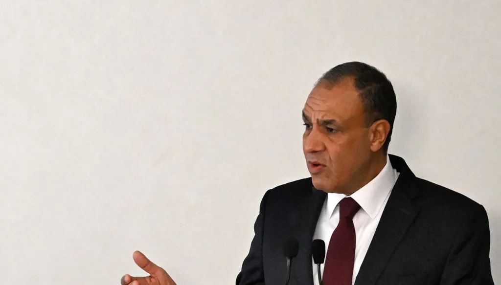 وزير الخارجية المصري: نرفض الحلول العسكرية للنزاعات
