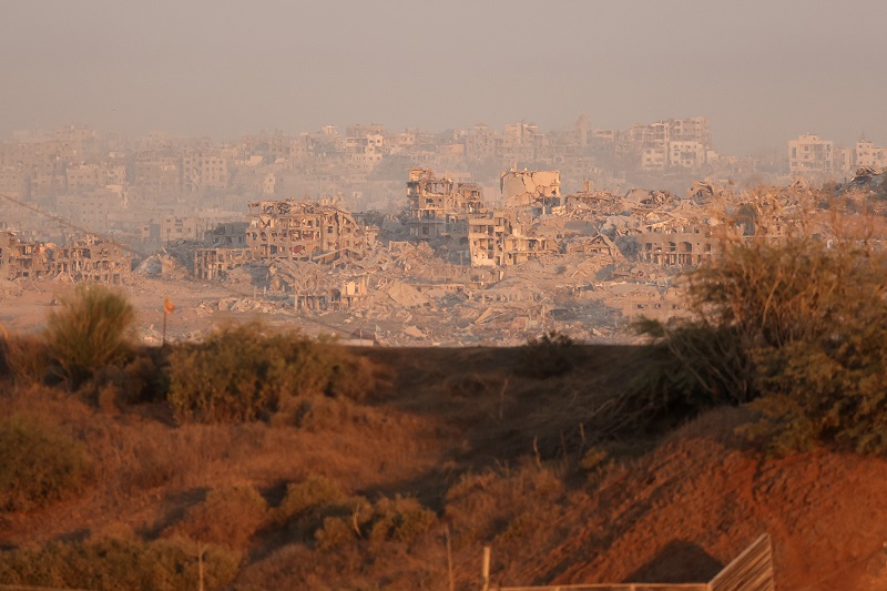 دمار في غزة، (أ ف ب).