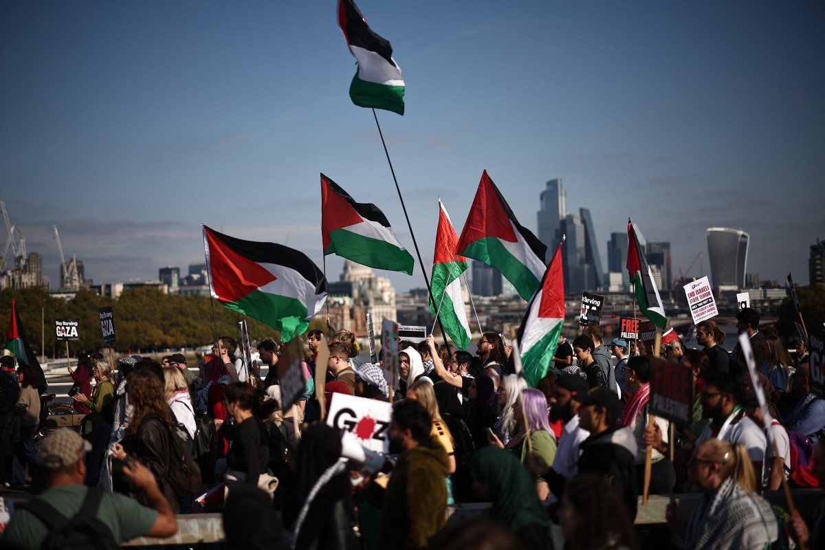 أعلام فلسطينية (أف ب ).