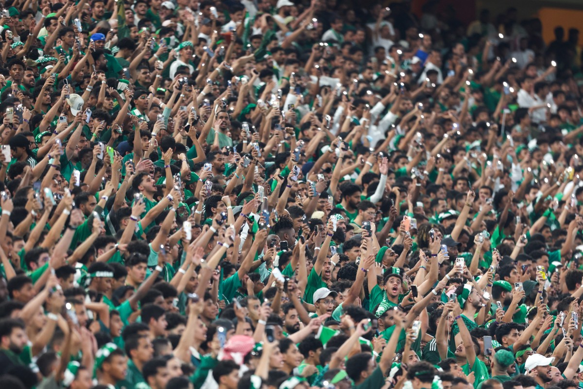 جمهور السعودية. (أ ف ب)