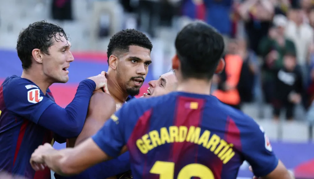 أراوخو يهدي برشلونة فوزاً صعباً على جيرونا