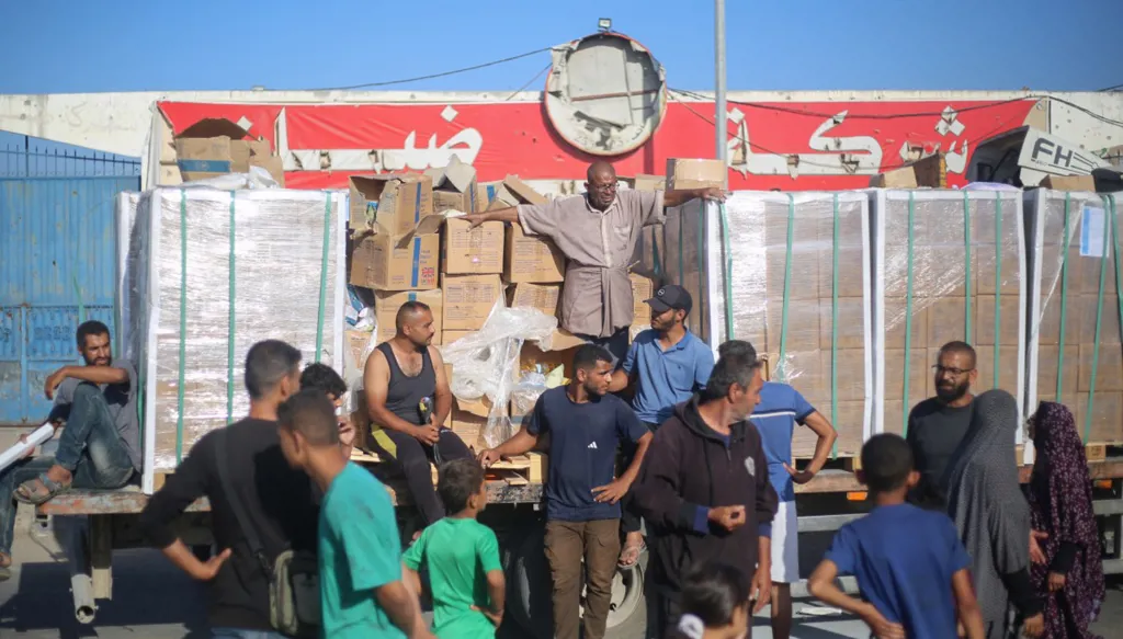 إسرائيل تسدّ "اتفاق غزّة" وواشنطن تسترضيها