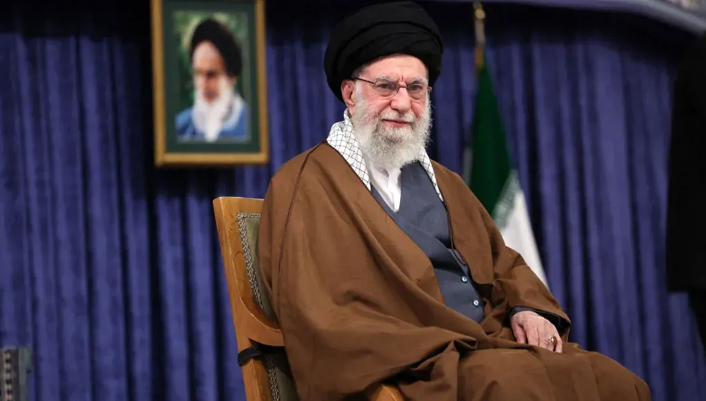 خامنئي: التعاون غير ممكن مع أميركا