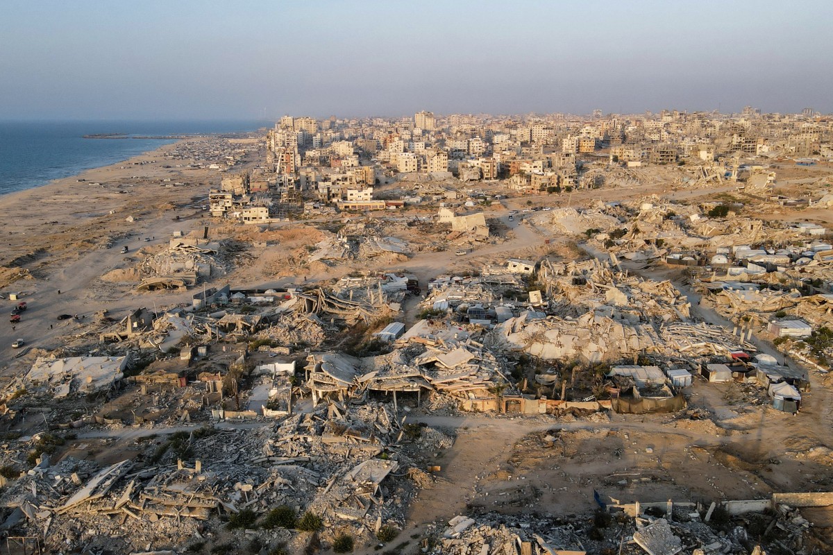 دمار في غزة. (أ ف ب)