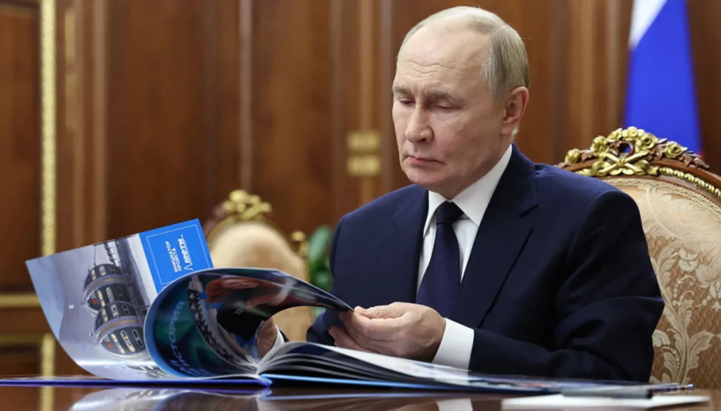 بوتين يستعرض القوة النووية... صاروخ "بوريفيستنيك" يُشعل سباق التسلح العالمي؟