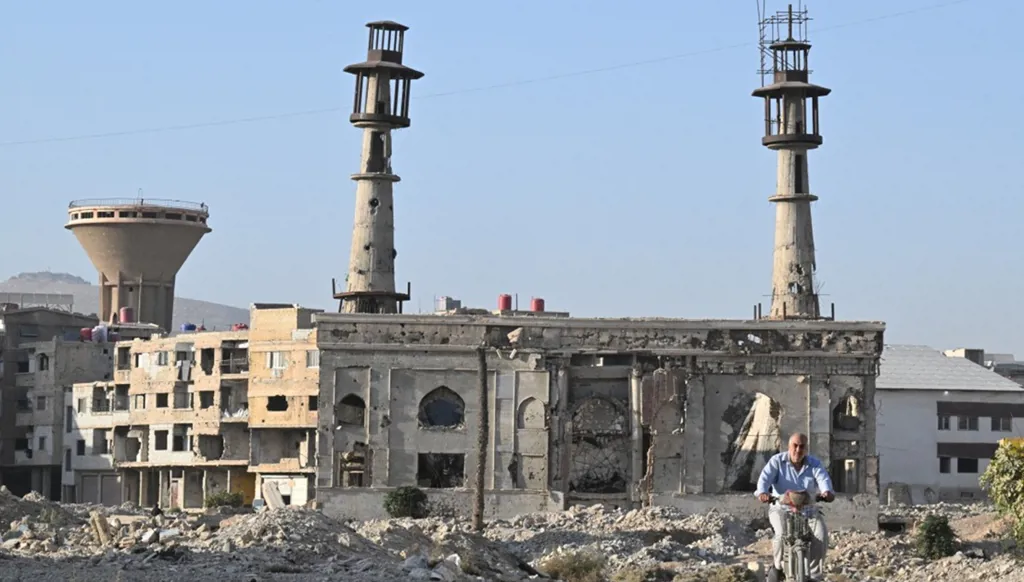 صباح "النهار" - تكتيك قاسم وتعطيل البرلمان... التحرك الدولي يعيد صياغة أولوياته وتل أبيب تتبرّأ من الهجري