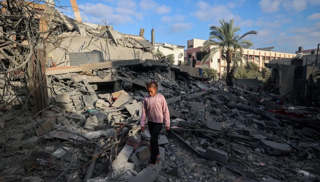 حرب إسرائيل ضد "ويكيبيديا" ومن أجلها