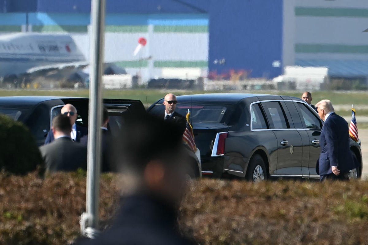 وصول ترامب إلى كوريا الجنوبية (أ ف ب).