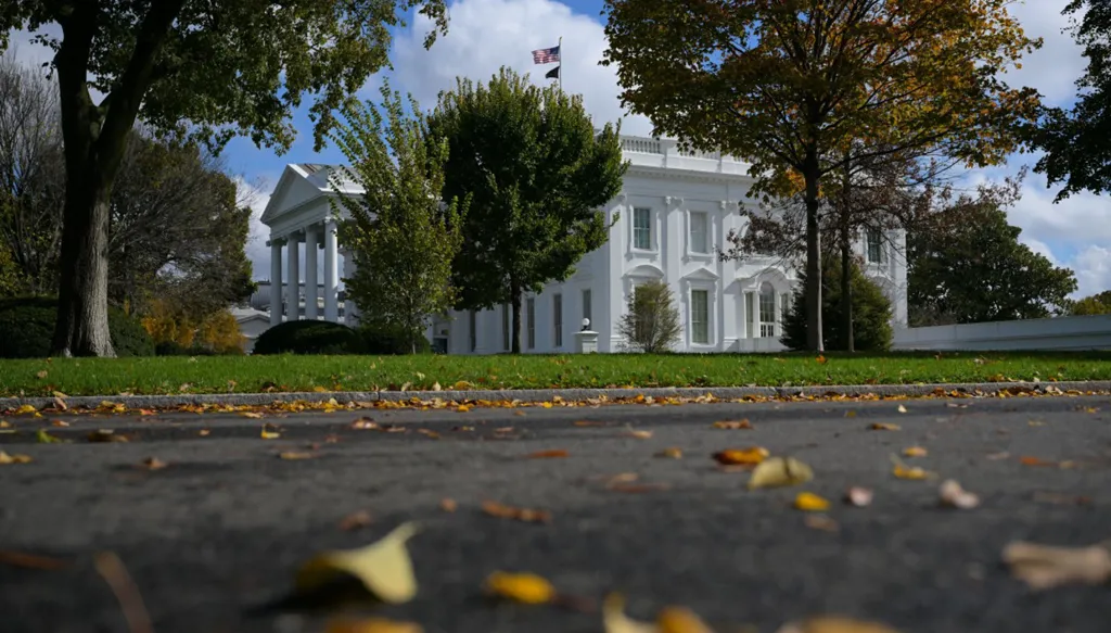 مجموعة ناجين من القنبلة النووية في اليابان تحتج على إعلان ترامب استئناف التجارب النووية