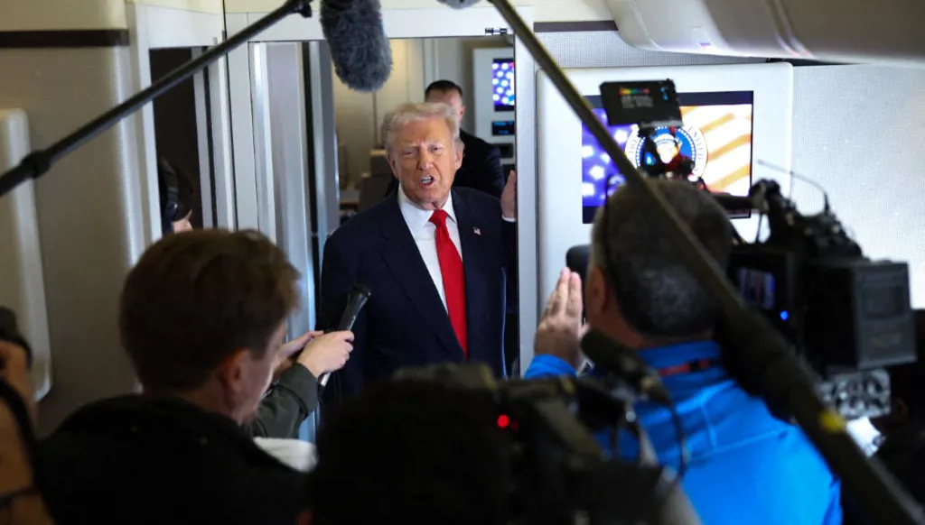 ترامب: الرئيس الصيني يدرك "العواقب" إذا غزت بلاده تايوان