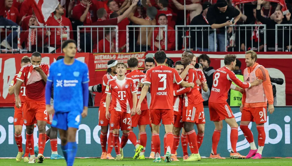 رسالة تحذير إلى باريس سان جيرمان... بايرن ميونيخ يضرب ليفركوزن بثلاثية ويُعلن الجاهزية الأوروبية