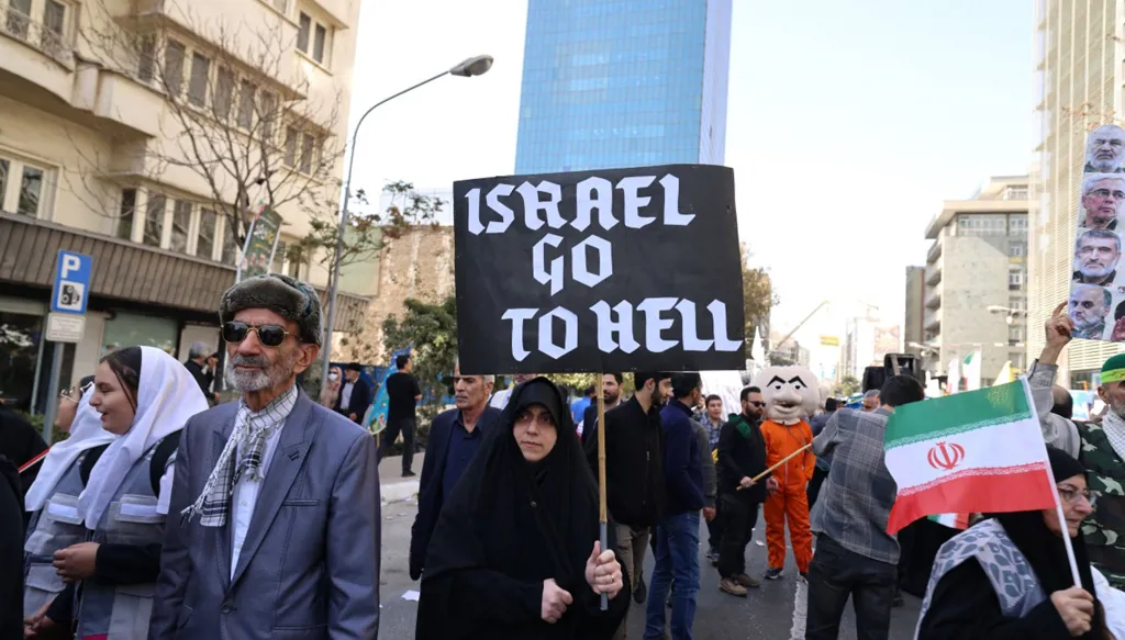 إسرائيل تحذر من مواجهة محتملة مع إيران وسط تصاعد التوترات