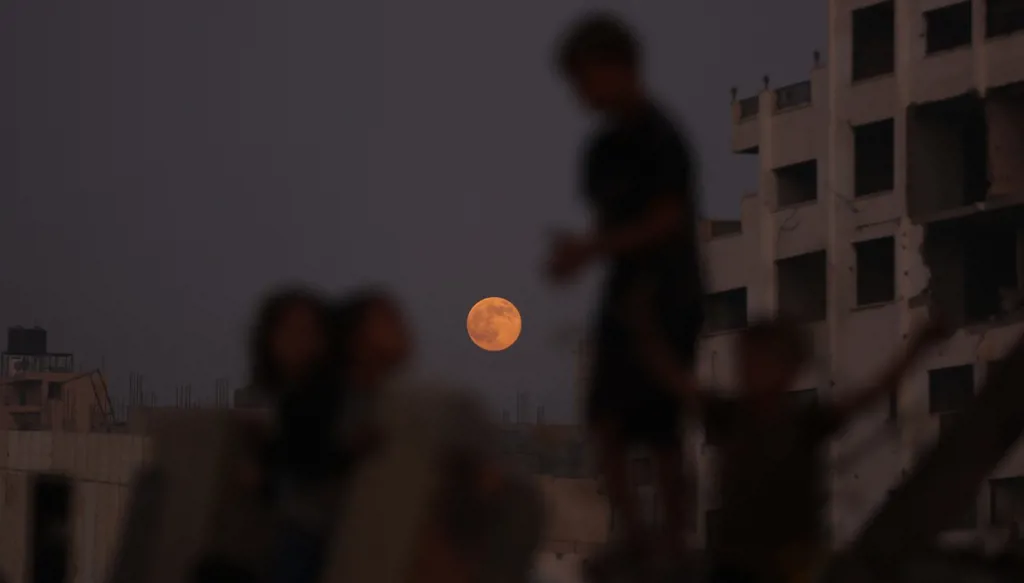 إعلان إسرائيل الحرب على حدود مصر... رسائل سياسية وورقة تفاوضية؟