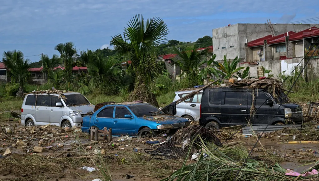 الإعصار كالمايغي يتوجّه إلى فيتنام بعدما تسبب بمقتل 140 شخصاً في الفيليبين