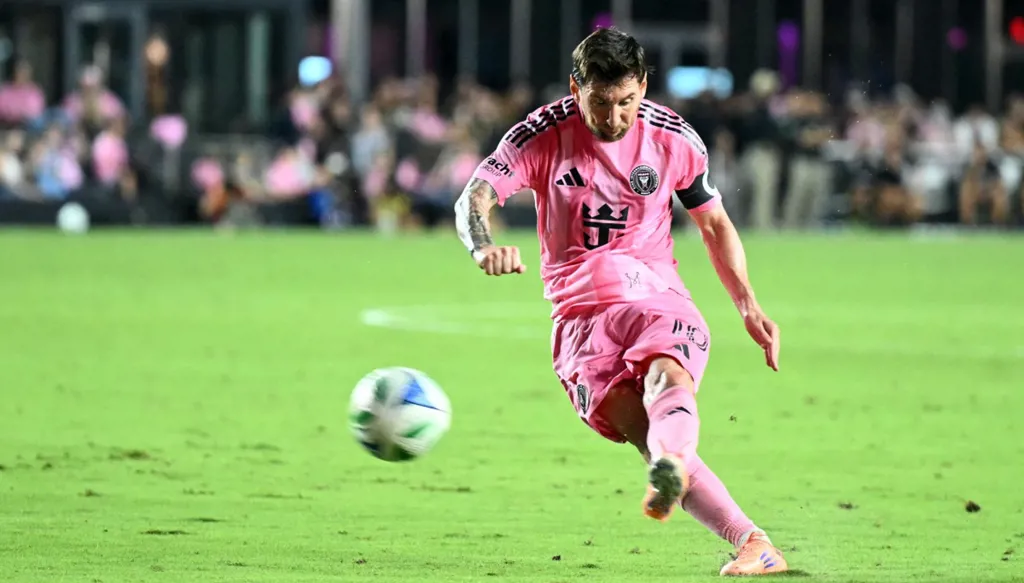 ميسي لا يتوقف... 400 تمريرة حاسمة وتأهل تاريخي لإنتر ميامي (فيديو)