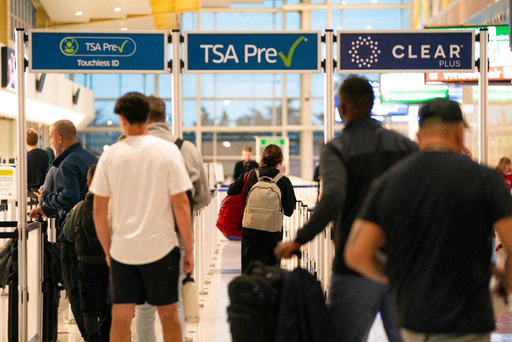 مطار رونالد ريغان الوطني في أرلينغتون، فيرجينيا (أ ف ب)